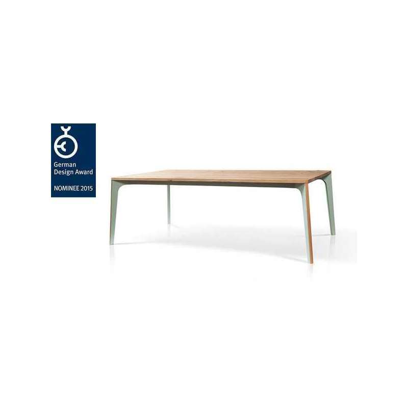 Vintme 002 dining table – clean and contemporary design