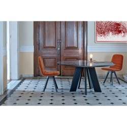 ALHAMBRA RB 001 round dining table in a contemporary interior