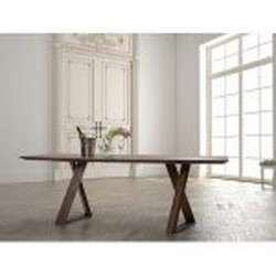 Loop dining table